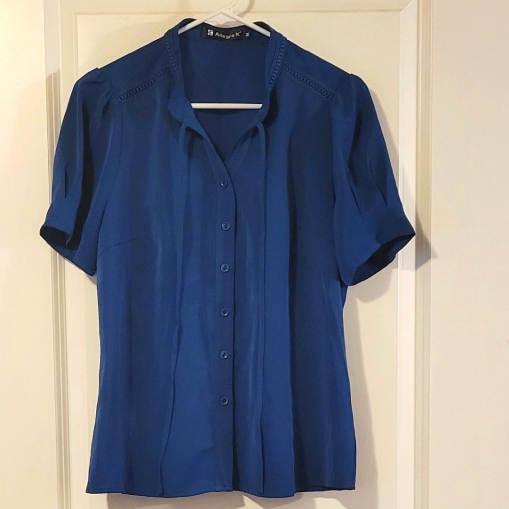 Womens Beautiful Blue Blouse - Picture 2 of 5